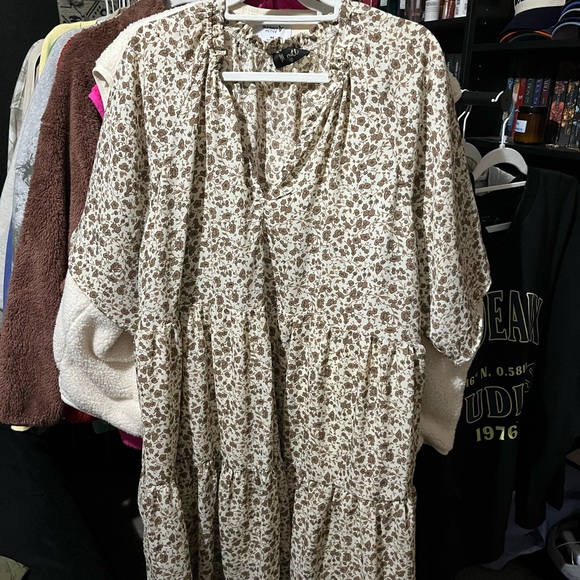 Meritt Dresses & Skirts - Old Navy Floral Print Dress